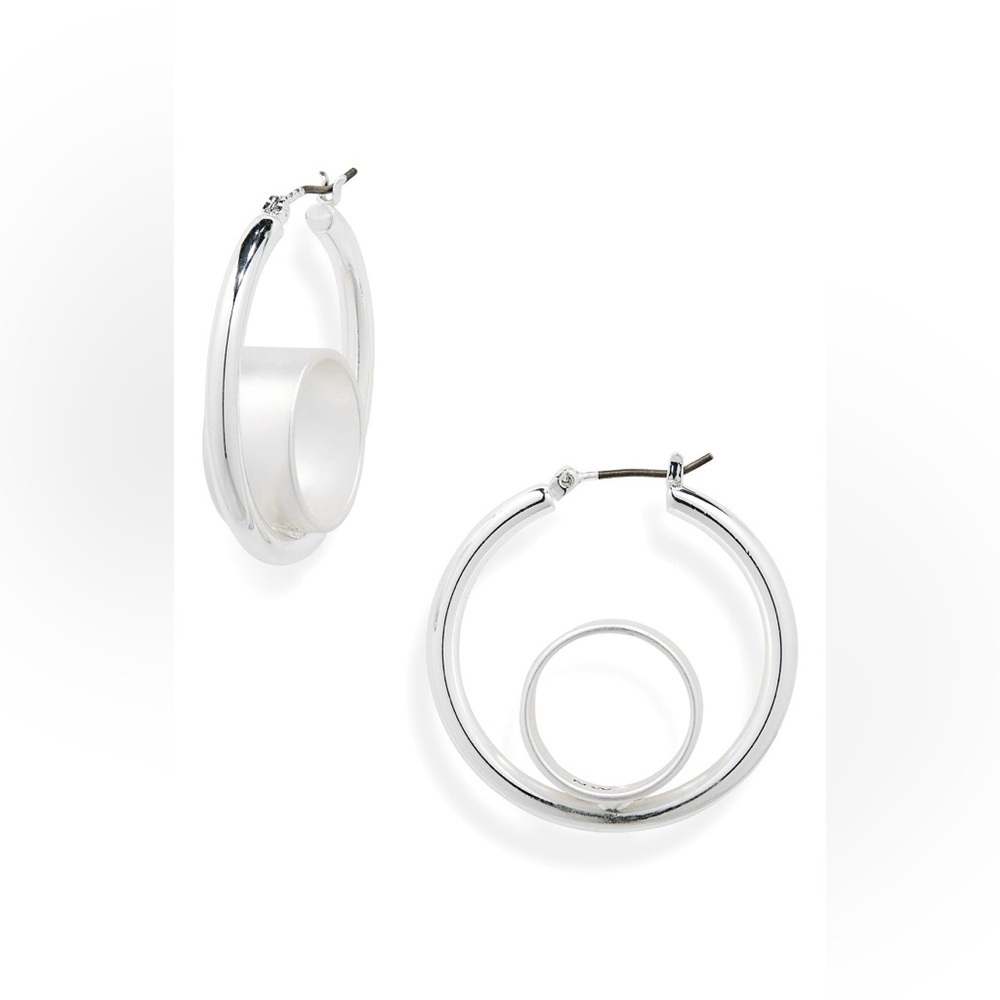 NWT Floating Circle Hoop Earrings